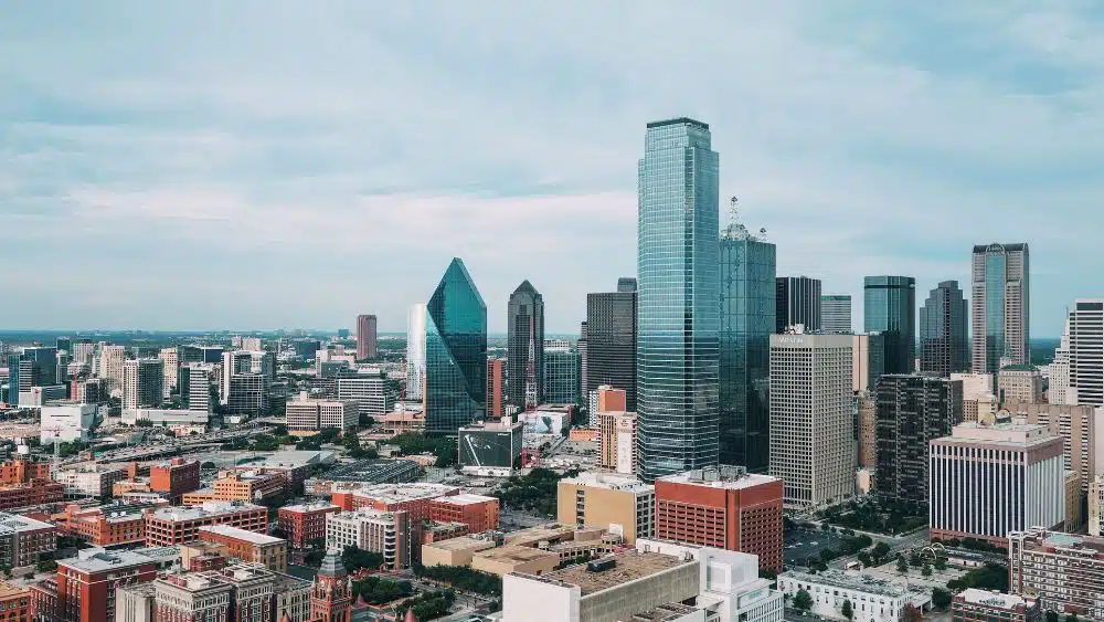 dallas-tx-skyline Dallas Texas skyline
